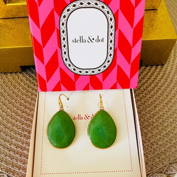Stella & Dot Jade Serenity Drop Earrings Gold - Picture 5 of 5